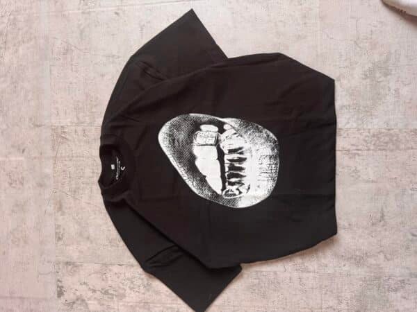 Camiseta Oversize Boxy Fit “Bite” – Negro