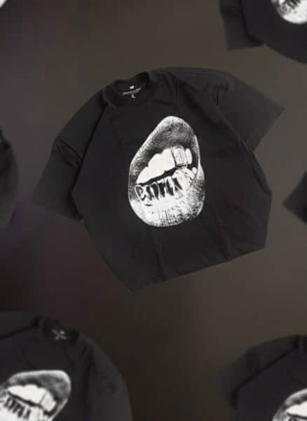 Camiseta Oversize Boxy Fit “Bite” – Negro