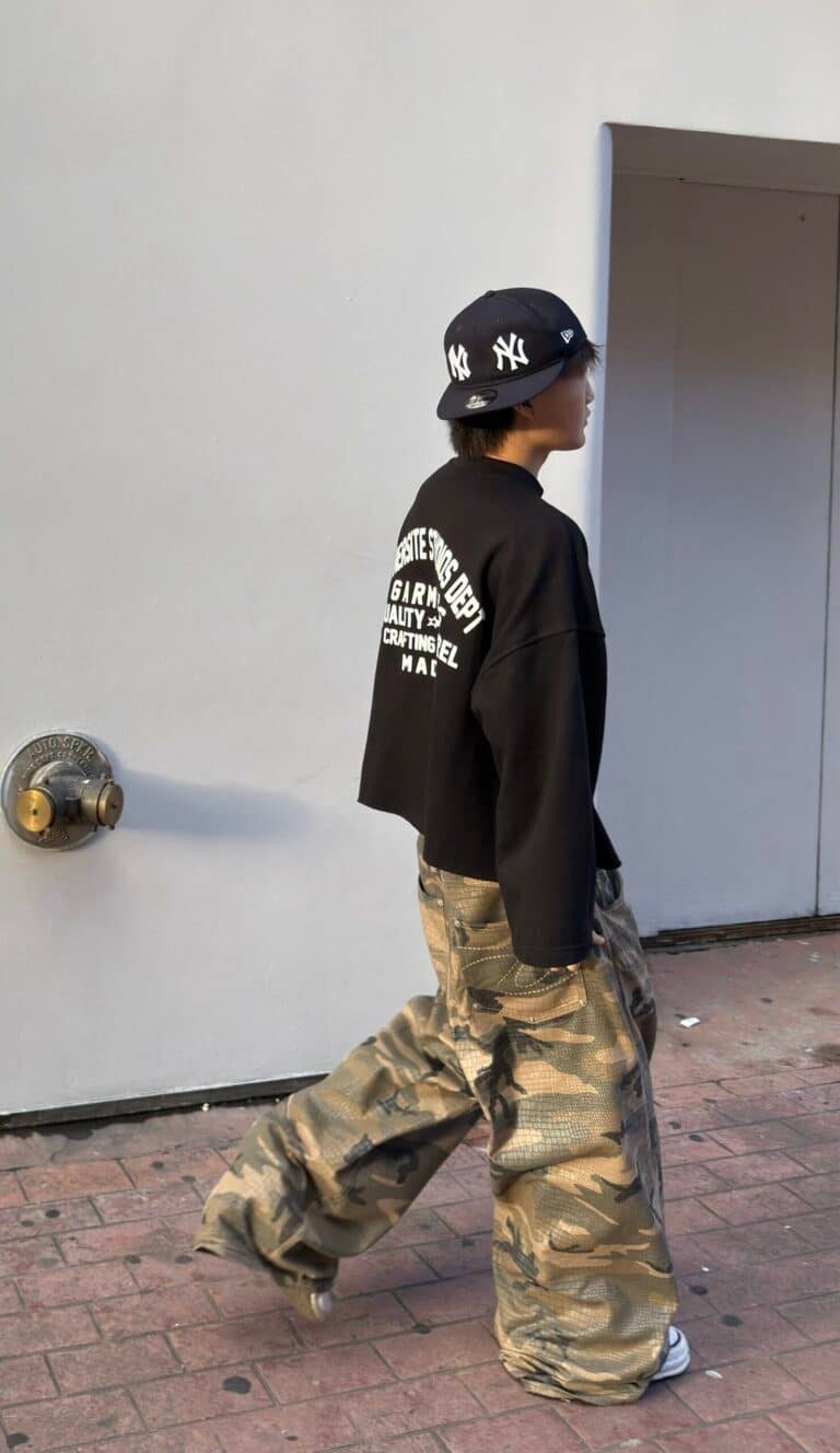 Long Sleeve Boxy Fit Othersite®Studios-Negro