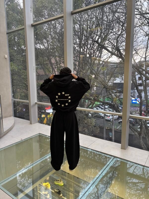 Hoodie OT Stars – Negro