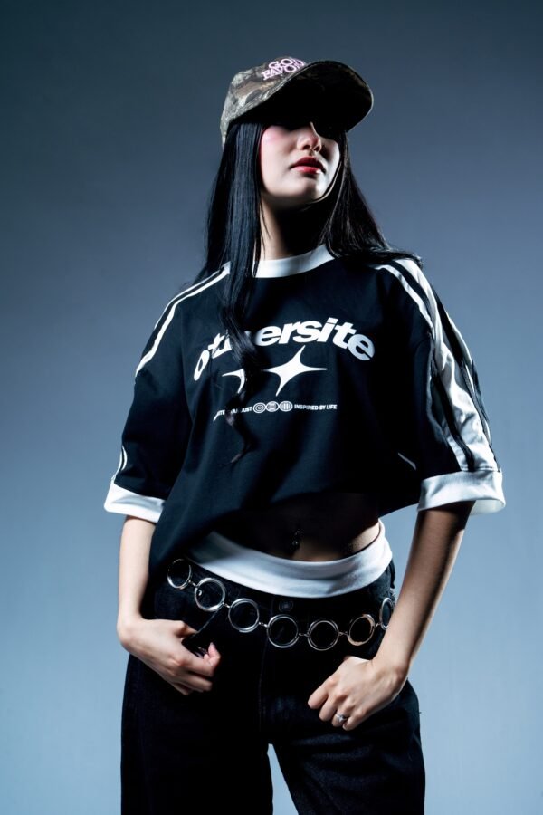 Boxy Fit Tee - Start Black & White
